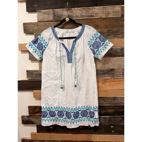 Vineyard Vines cotton medallion embroidered popover dress size Small - Picture 2 of 7